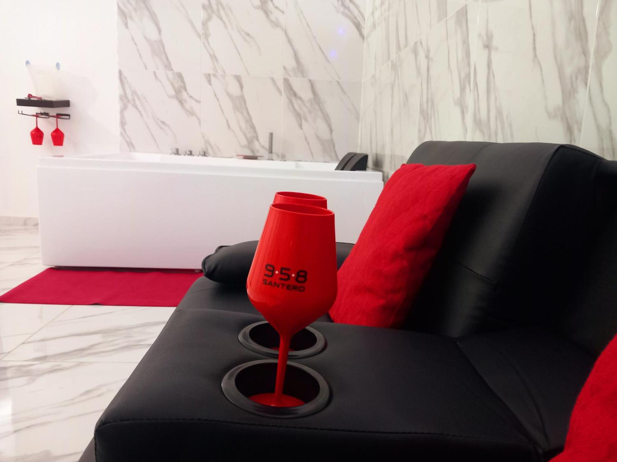 Jacuzzi Suite King Marsala Exterior foto