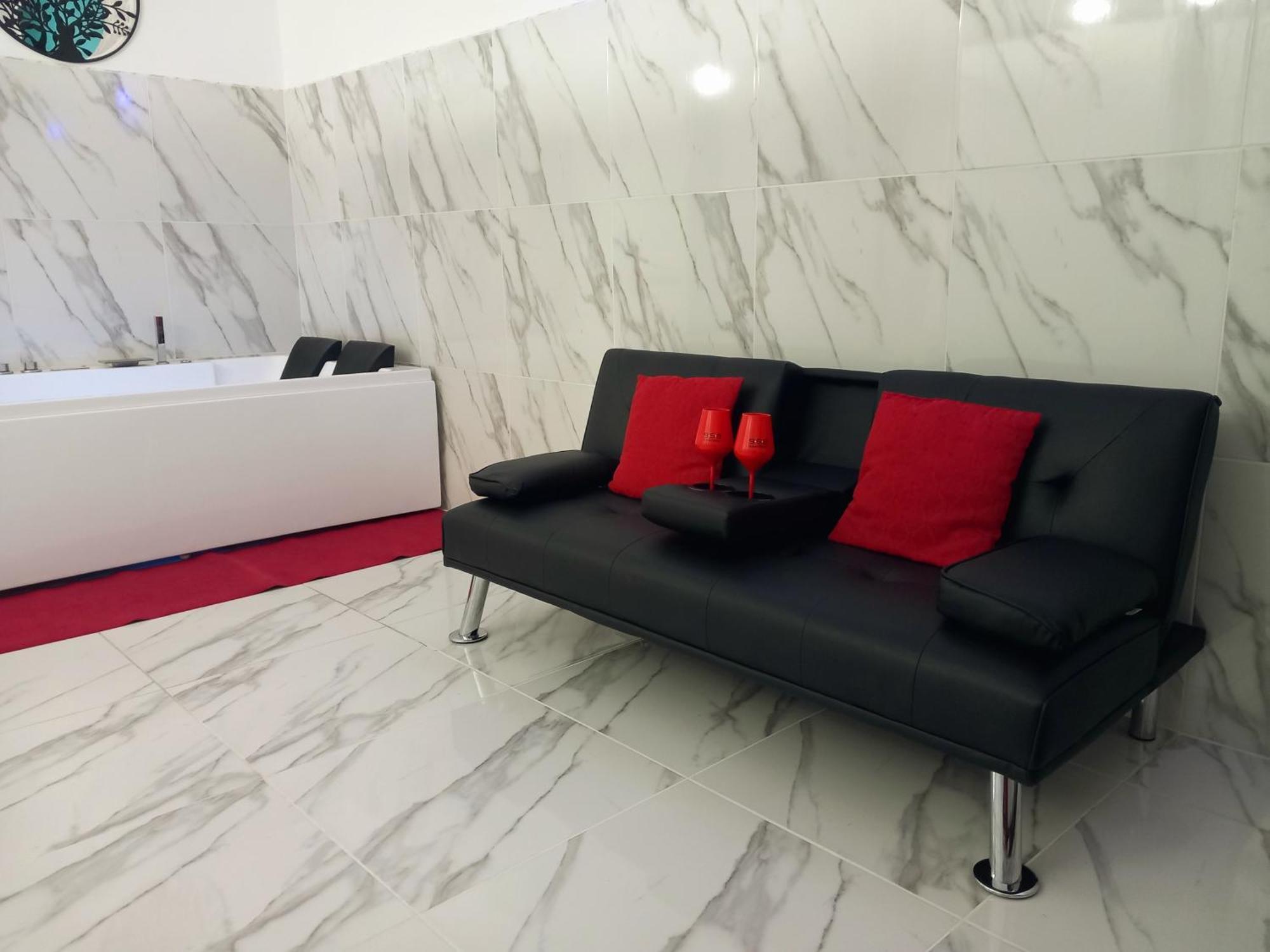 Jacuzzi Suite King Marsala Exterior foto